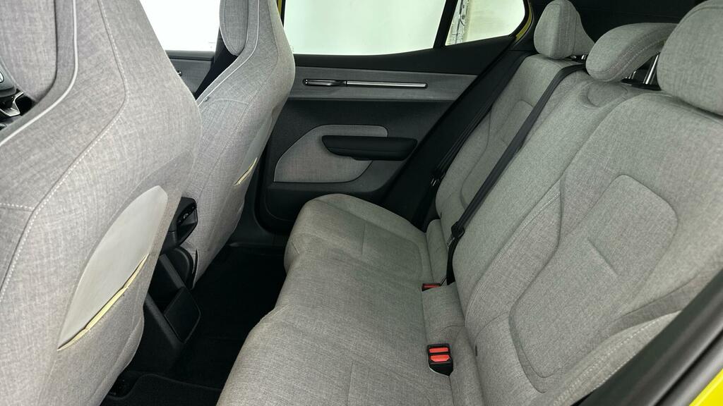 Volvo EX30 Plus Black #25