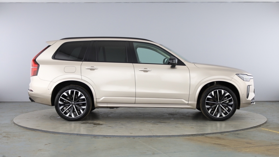 Volvo XC90 Plus, T8 Awd Plug-in Hybrid, Dark  #4