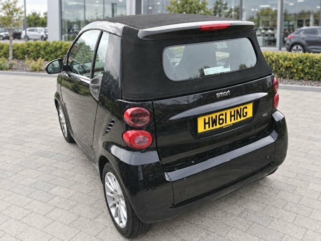 Smart Fortwo Cabrio 2011 0.8 Cdi Passion Cabriolet Softtouc Black #2