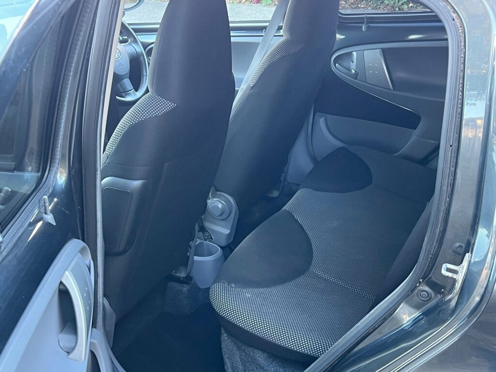 Toyota Aygo White #11