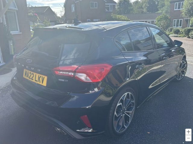 Ford Focus 1.0T Ecoboost St-line X Edition Hatchback Petr Black #4