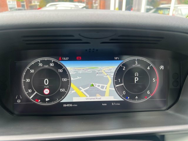 Land Rover Discovery 3 .0 Sdv6 Se 302 Bhp White #11