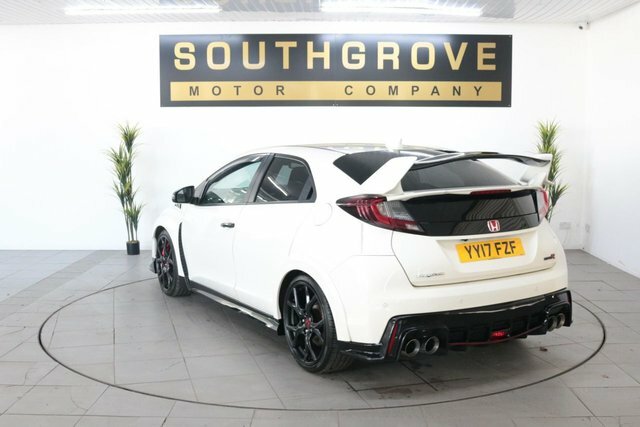Honda Civic 2.0 I-vtec Type R Gt Hatchback E White #4