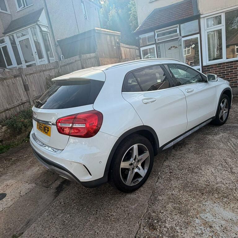 Mercedes-Benz GLA Class 2.1 Gla200d Amg Line Premium 7G-dct Euro 6 Ss White #4