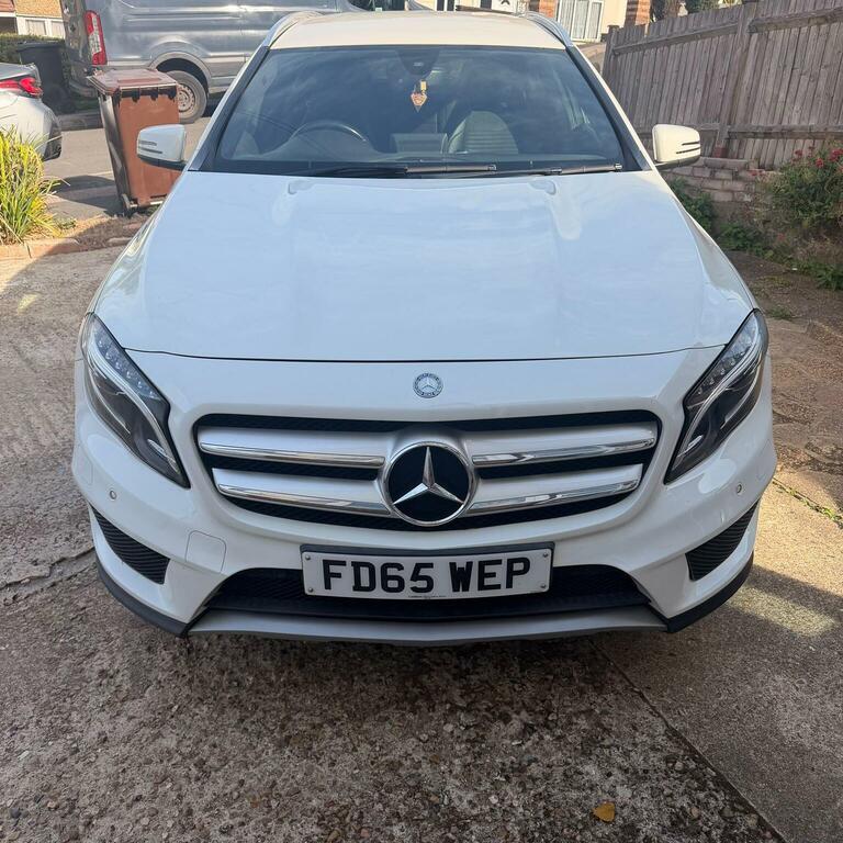 Mercedes-Benz GLA Class 2.1 Gla200d Amg Line Premium 7G-dct Euro 6 Ss White #2