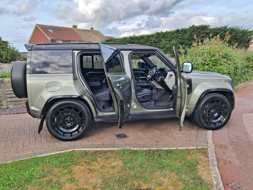Land Rover Defender 110 3.0 D250 X-dynamic Se 110 Black #7