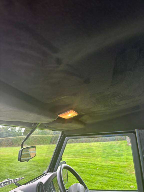 Land Rover Defender 90 Diesel Silver #9
