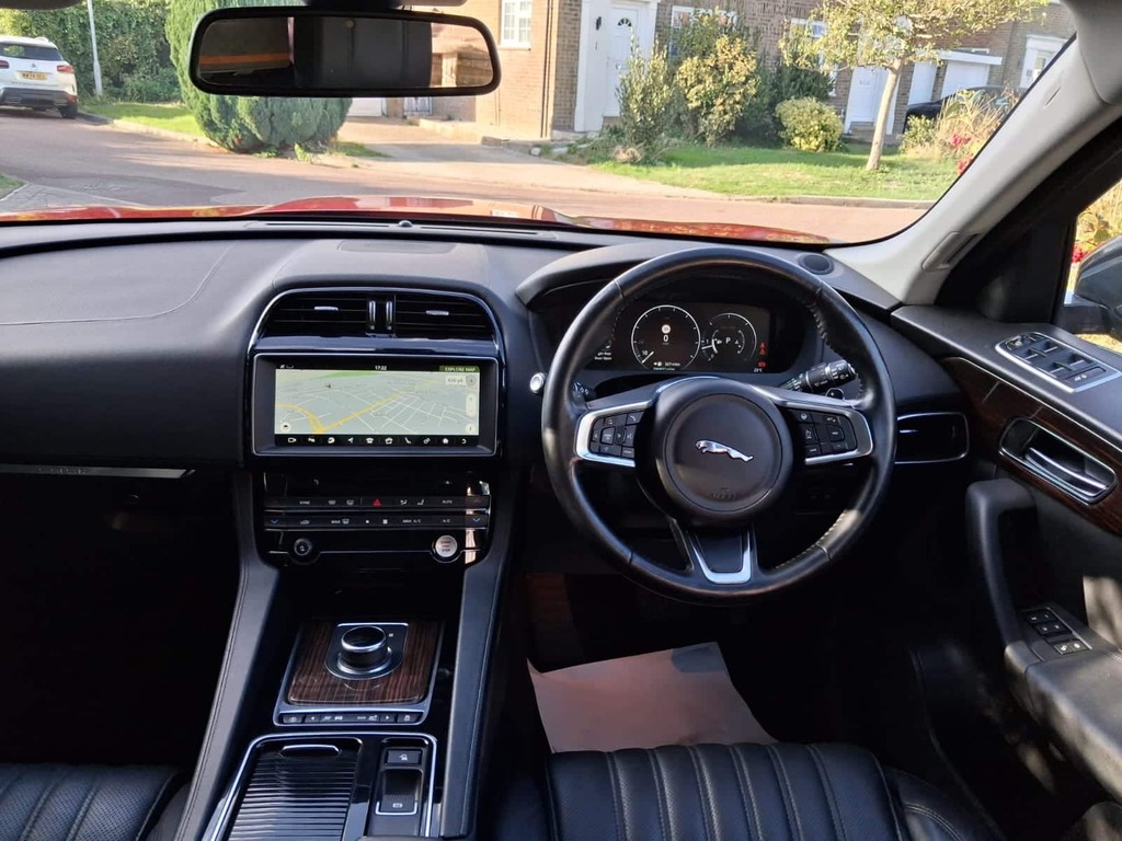 Jaguar F-Pace 3.0 D300 V6 Portfolio Red #2