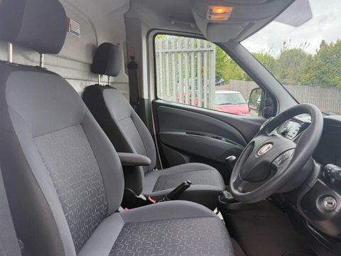 Fiat Doblo Multijetii Maxi Trekking L2 White #32