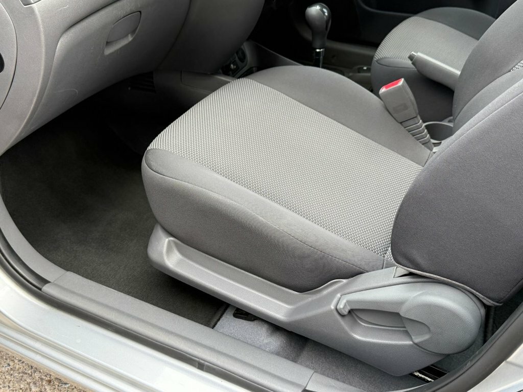 Kia RIO 1.5 Crdi 2 Hatchback 119 Gkm, Blue #24