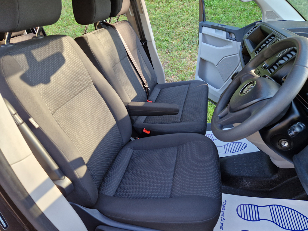 Volkswagen Transporter Shuttle T30 Tdi Shuttle S Bmt 9 Seats  #6