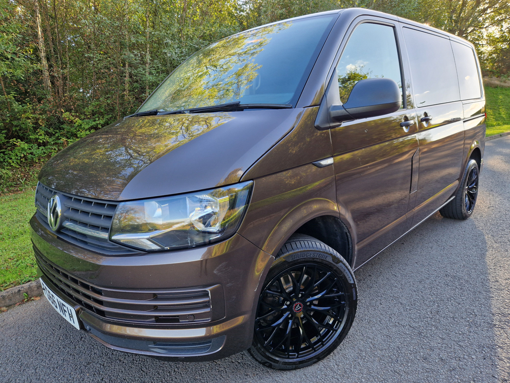 Volkswagen Transporter Shuttle T30 Tdi Shuttle S Bmt 9 Seats 