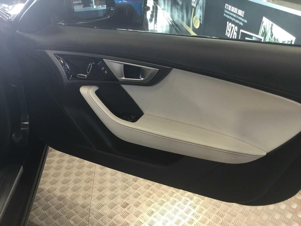 Jaguar F-Type 5.0 Supercharged V8 R Awd White #28