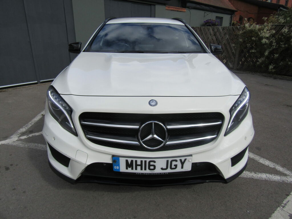 Mercedes-Benz GLA Class Gla 220 D 4Mat Amg Line Prem A White #2
