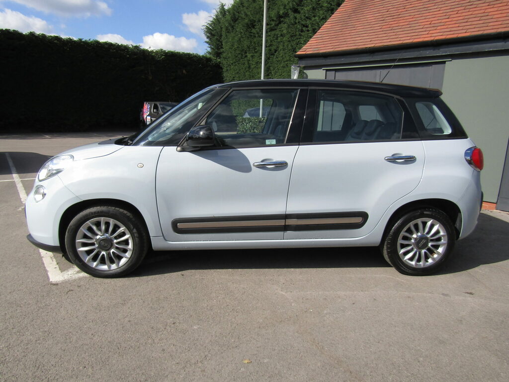 Fiat 500L Multijet Lounge 105 Black #4