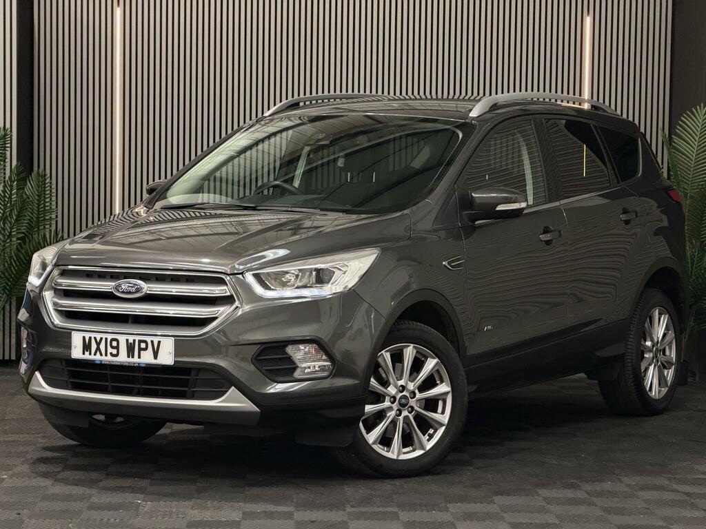 Ford Kuga 1.5T Ecoboost Titanium Edition Awd Euro 6 S Grey #3