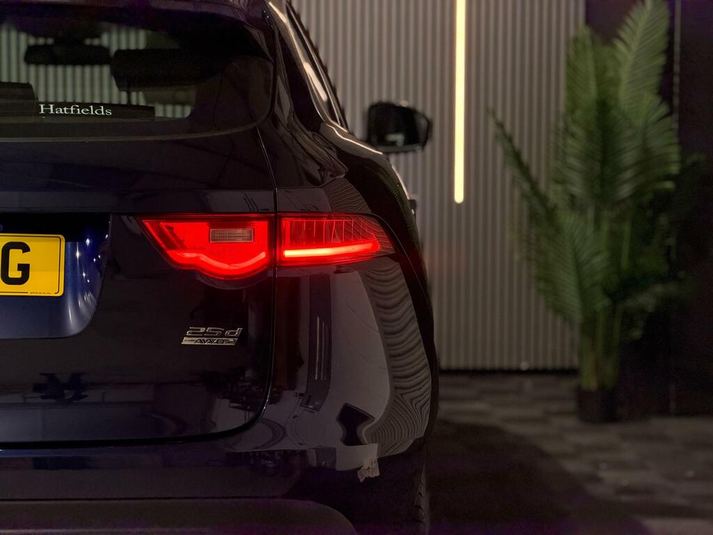 Jaguar F-Pace 3.0 D300 V6 S Suv Awd Euro 6 Ss Black #15