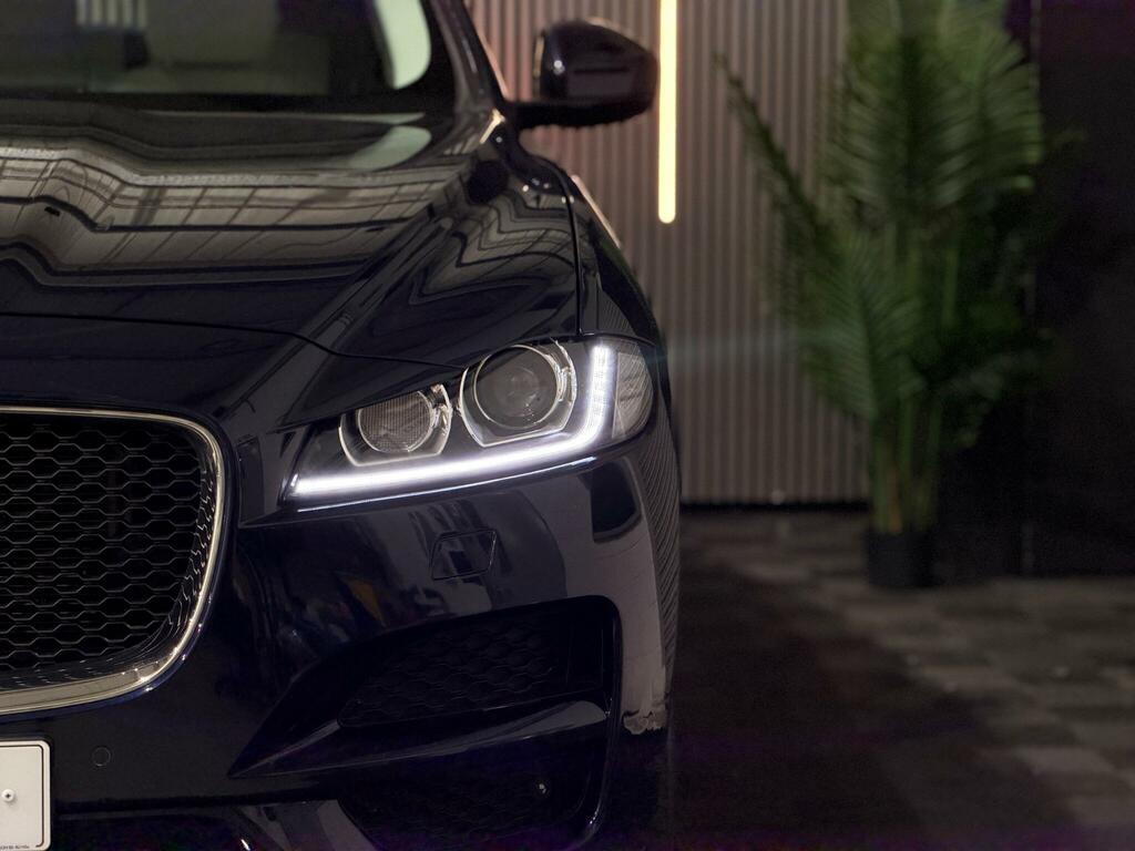 Jaguar F-Pace 3.0 D300 V6 S Suv Awd Euro 6 Ss Black #12