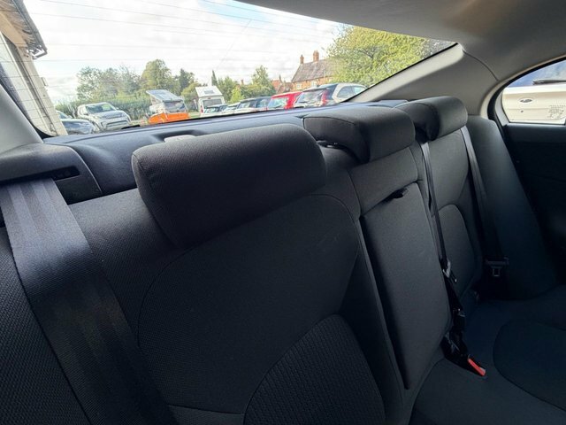 Jaguar XE 2.0 250 R-sport Black #27
