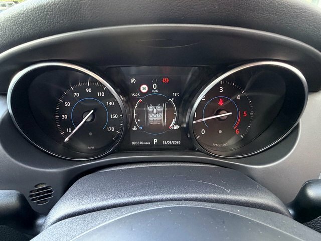 Jaguar XE 2.0 250 R-sport Black #32
