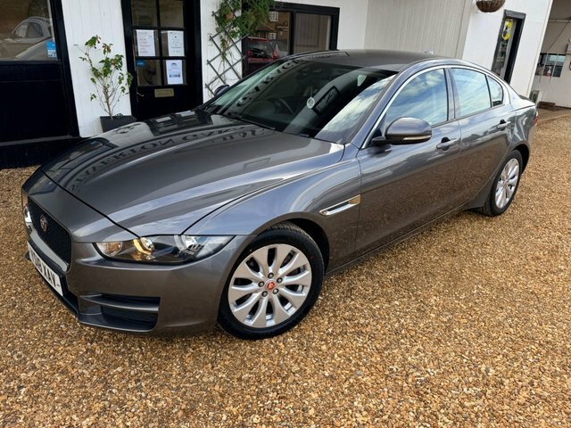 Jaguar XE 2.0 250 R-sport Black #16