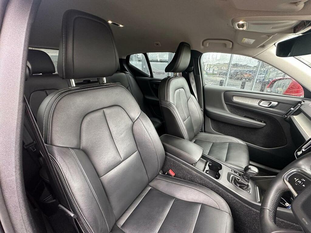 Volvo XC40 1.5 T3 Inscription Euro 6 Ss Red
