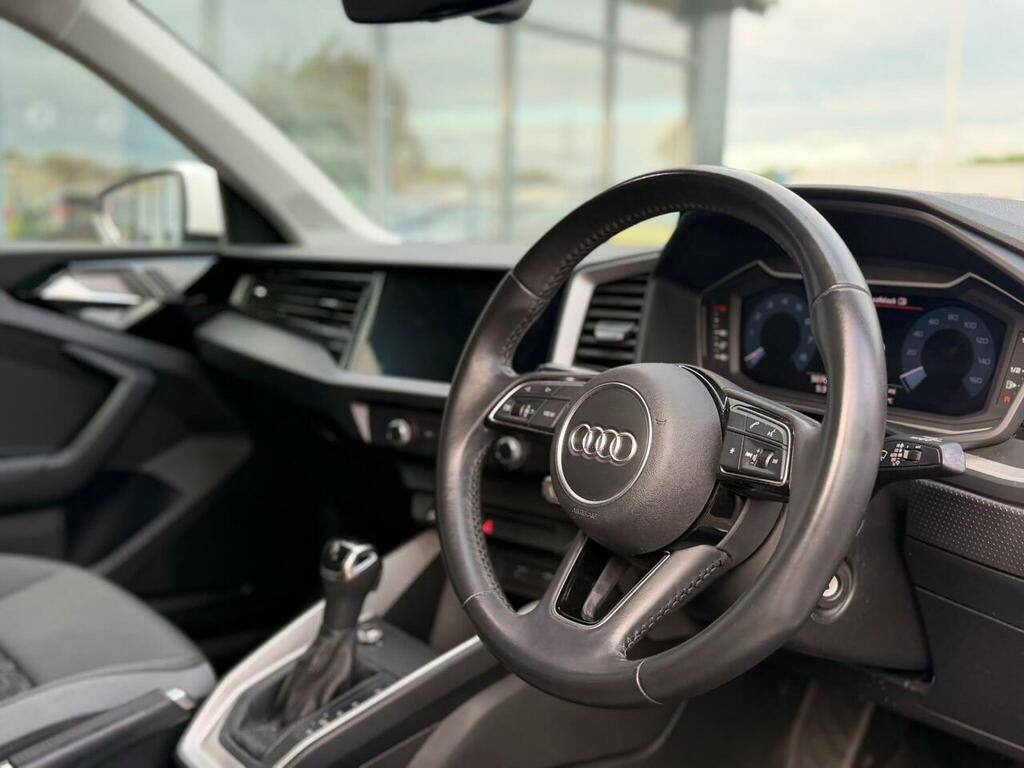 Audi A1 Hatchback 1.0 Tfsi 30 Se Sportback Euro 6 Ss Yellow #1