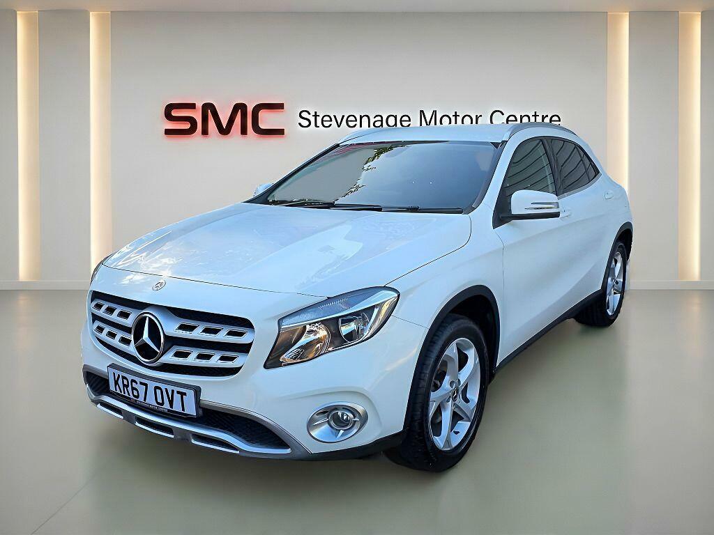 Mercedes-Benz GLA Class 1.6 Gla200 Sport Euro 6 Ss KR67OVT White #3