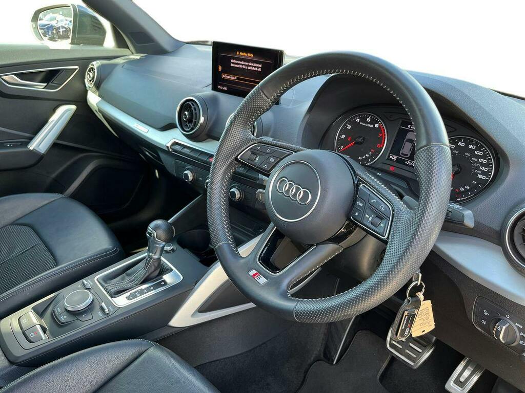 Audi Q2 35 Tfsi Sport S Tronic Black #9