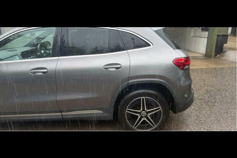 Mercedes-Benz EQA Eqa 250 66.5Kwh Amg Line Suv Grey #4