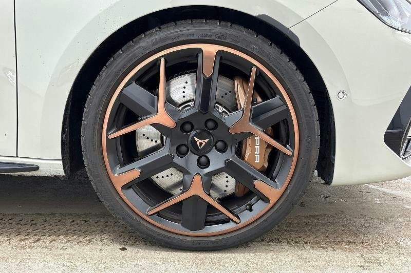 Cupra Leon 2.0 Tsi Vz3 Hatchback Dsg Grey #5