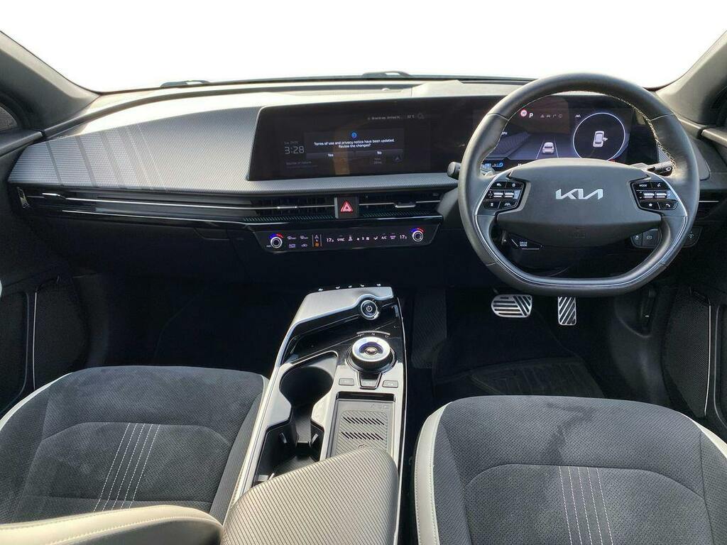 Kia EV6 Air Black #11