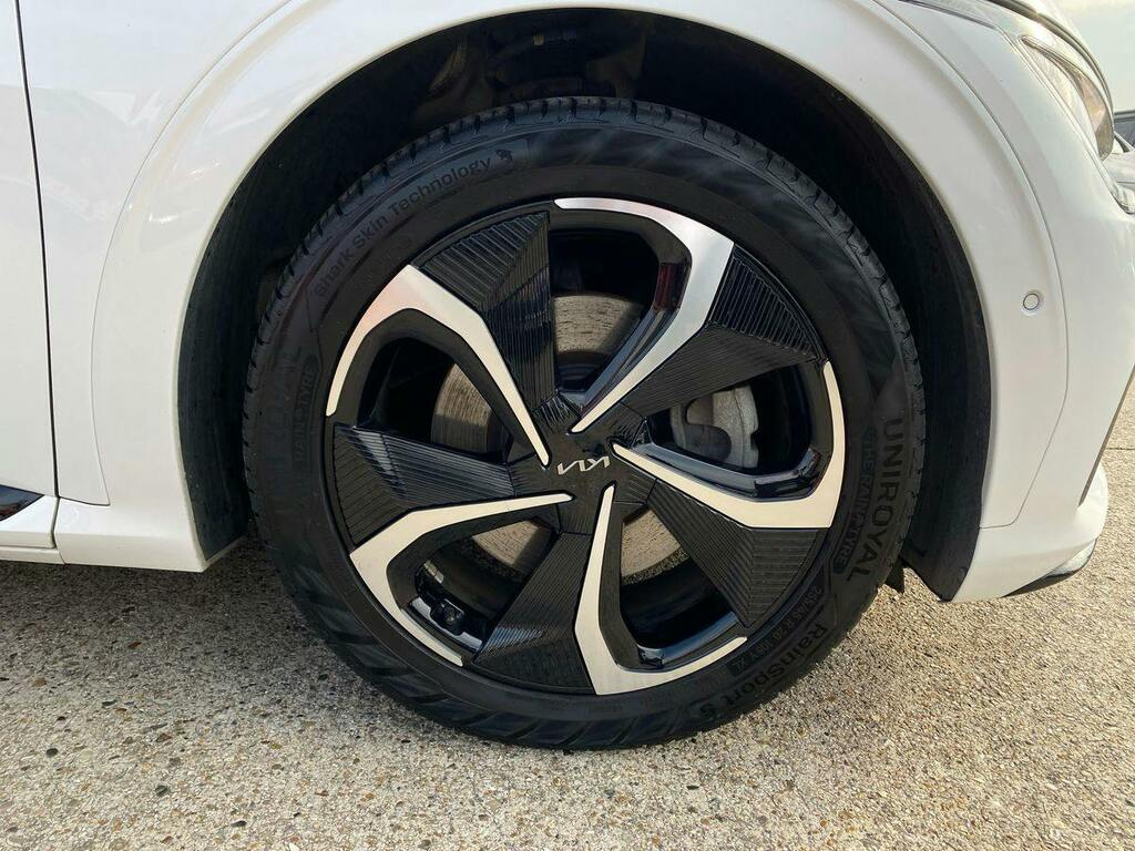 Kia EV6 Air Black #24