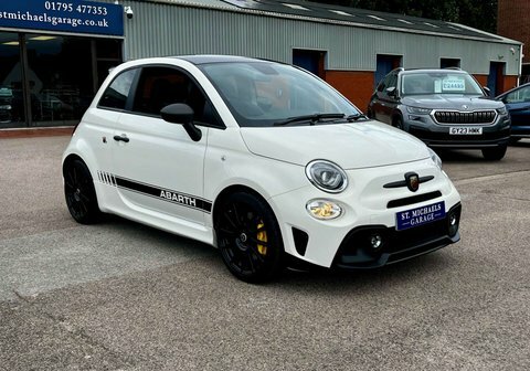 Abarth 695 Hatchback Black #4