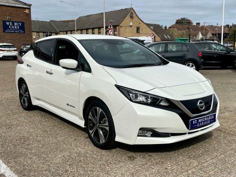 Nissan Leaf Tekna White #4