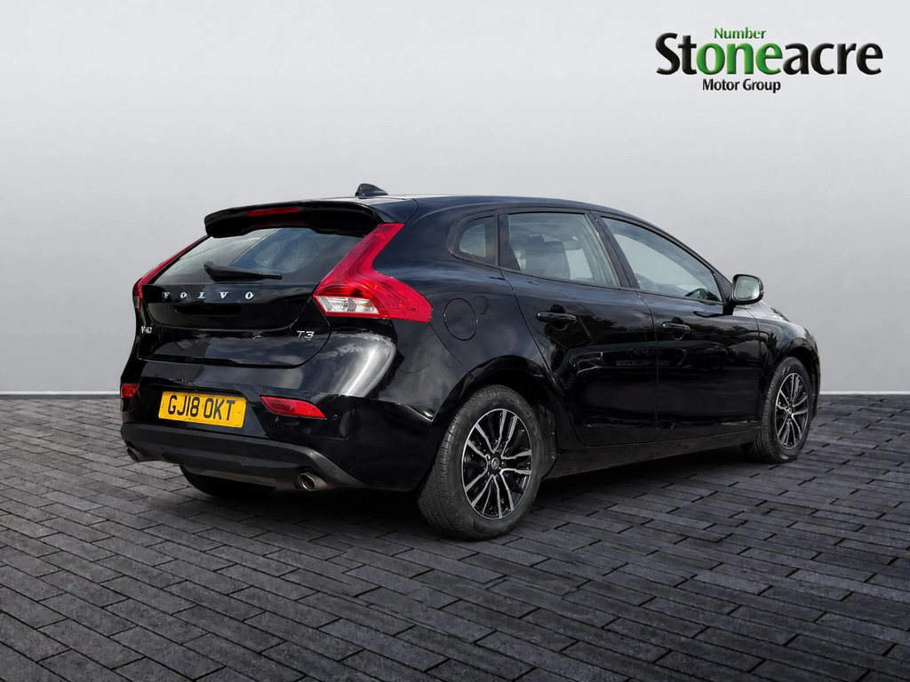 Volvo V40 2.0 T3 Momentum Euro 6 Ss #3