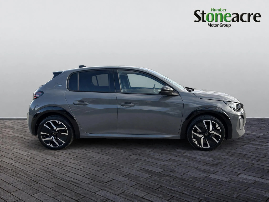Peugeot e-208 50Kwh Gt  #2