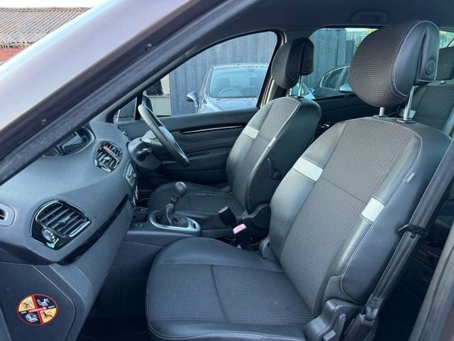 Renault Scenic 1.5 Dci Dynamique Tomtom Mpv Edc Euro 5 Beige #15