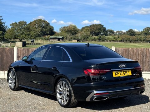 Audi A4 2.0 Tfsi 35 Black #3