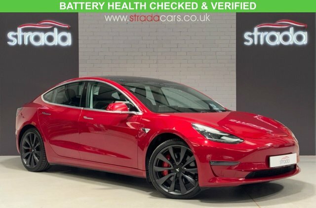 Tesla Model 3 Motor Performance Saloon Red