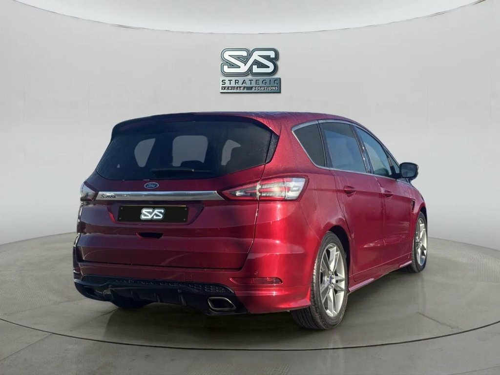Ford S-Max 2L Titanium Sport Red #4