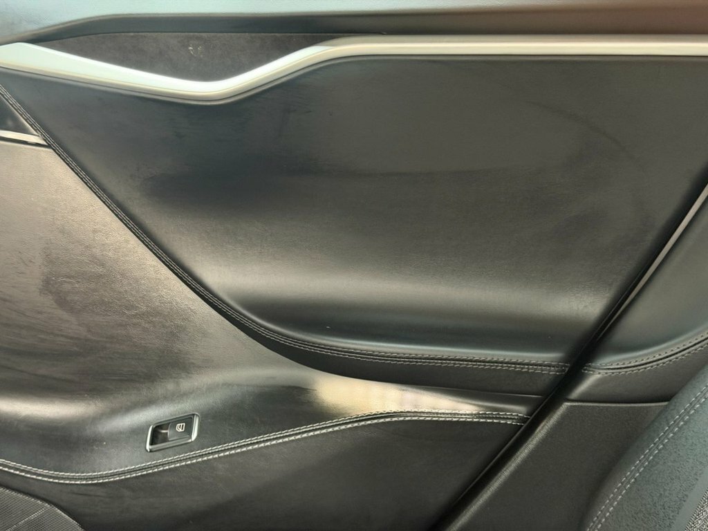 Tesla Model S 241Kw 75Kwh Dual Motor Blue #51