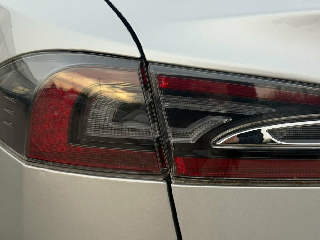Tesla Model S 241Kw 75Kwh Dual Motor Blue #56