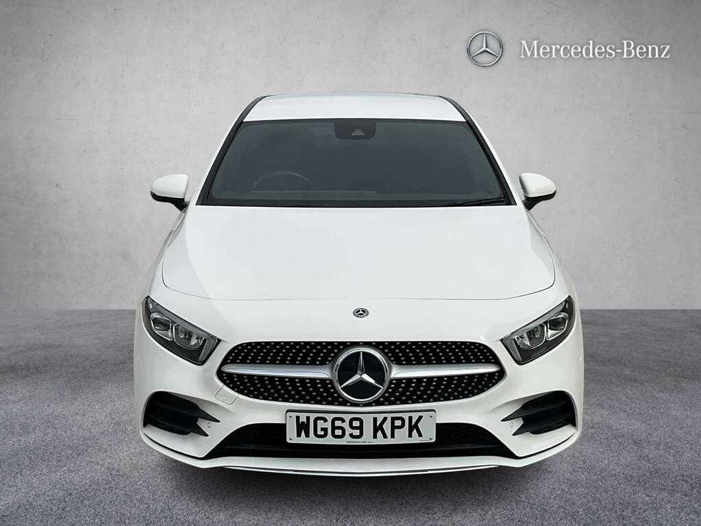 Mercedes-Benz A Class A180d Amg Line Executive 2019 White #2