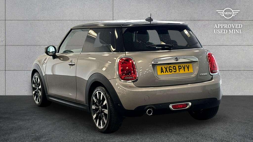 Mini Hatch 1.5 Cooper Exclusive II 2019 #2