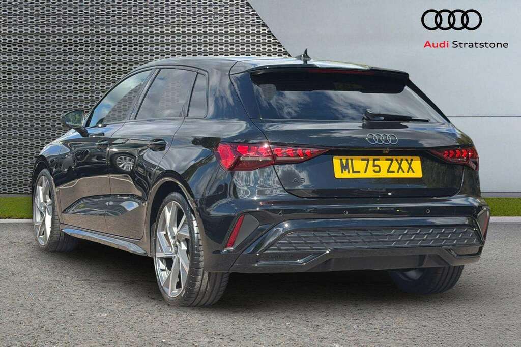 Audi A3 1.5 Tfsi 150 Black Edition S Tronic 2025 ML75ZXX Black #3
