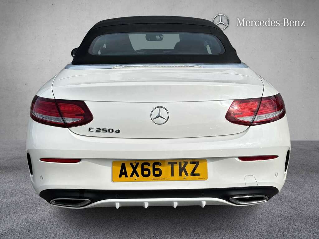 Mercedes-Benz C Class C250d Amg Line Premium Plus 2017 White #5