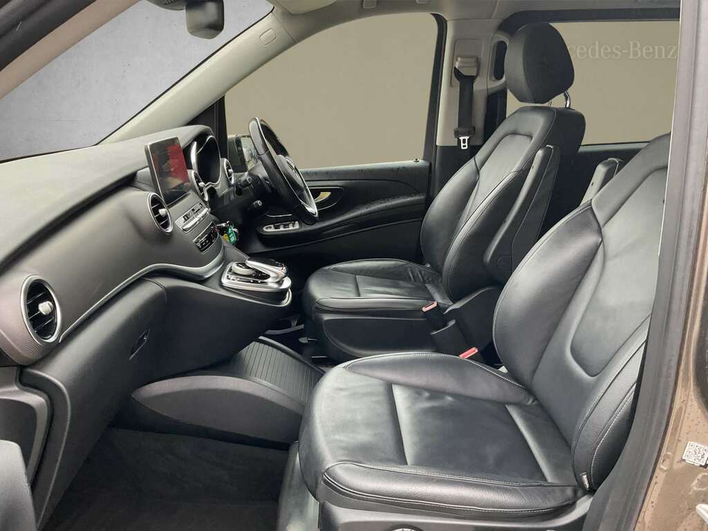 Mercedes-Benz V Class V250 Sport Bluetec Silver #15