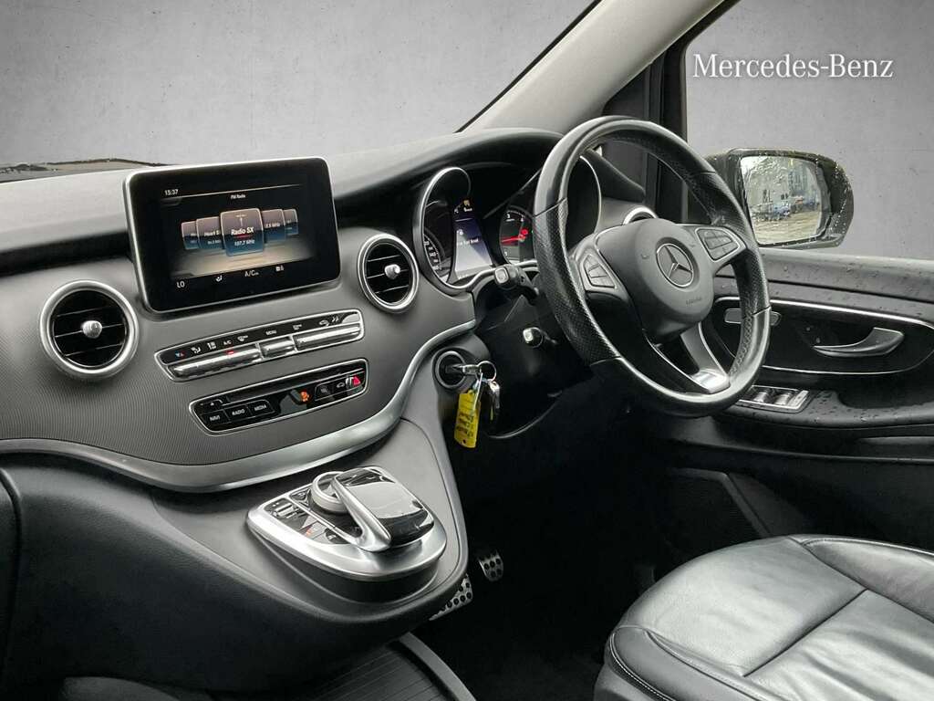 Mercedes-Benz V Class V250 Sport Bluetec Silver #19