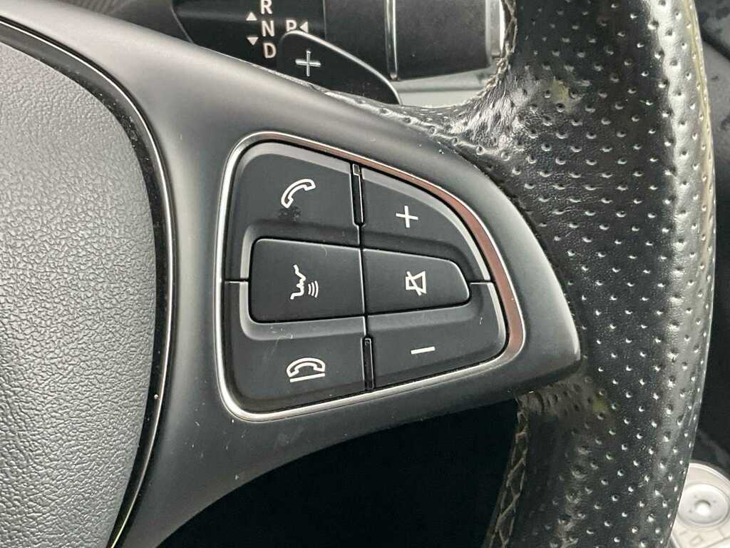 Mercedes-Benz V Class V250 Sport Bluetec Silver #33